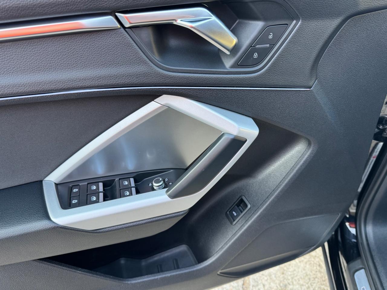 Audi Q3 35 2.0TDI 150cv S tronic S line Tetto 2020