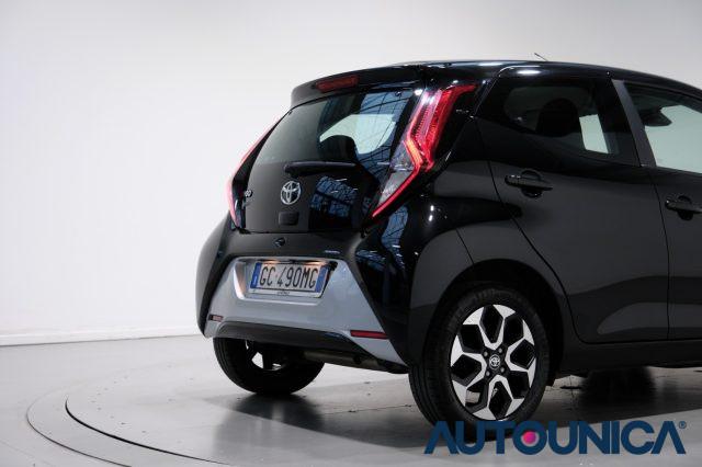 TOYOTA Aygo CONNECT 1.0 VVT-i 72 CV 5 PORTE X-WAVE NEOPATENTAT