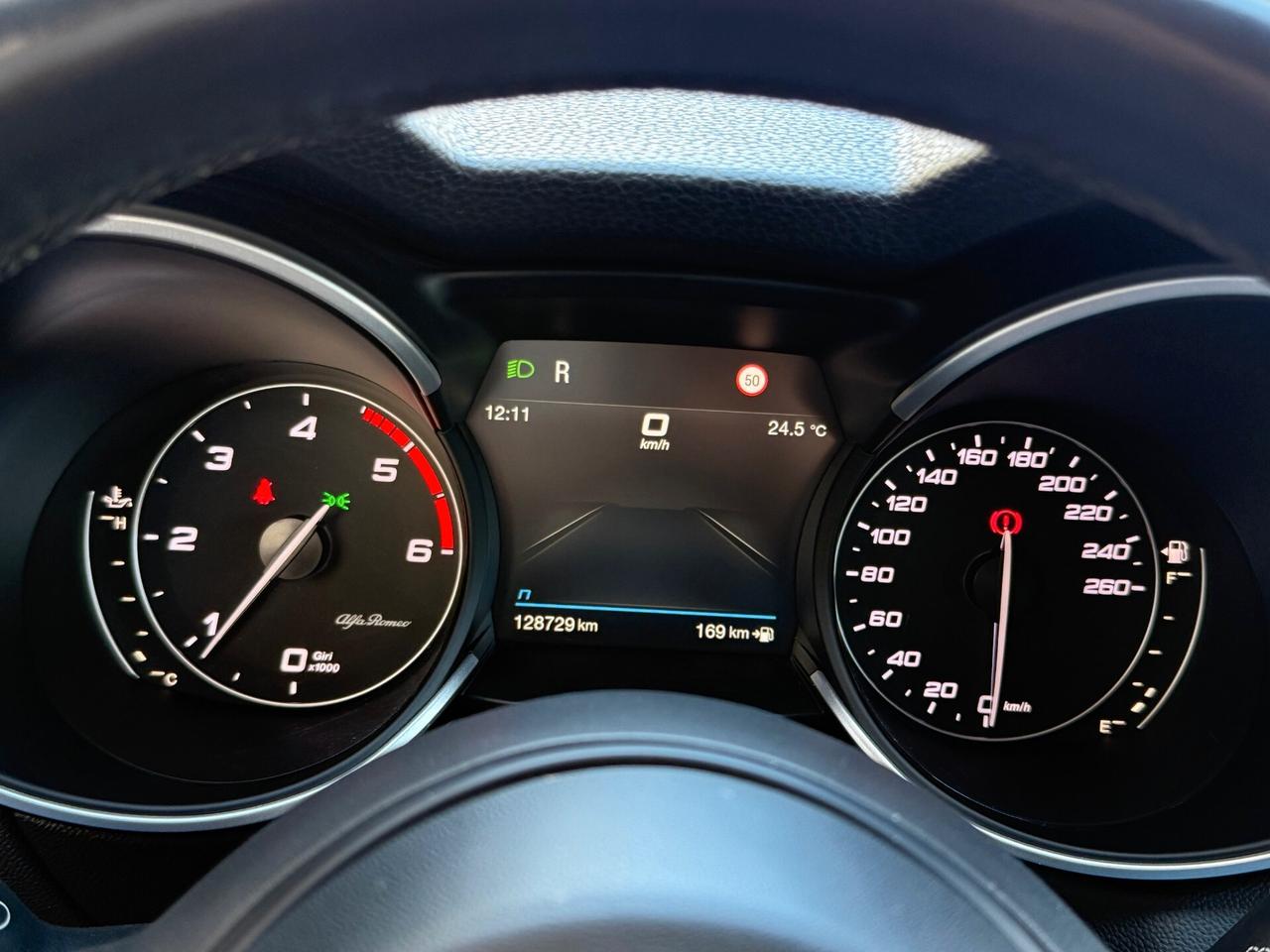 Alfa Romeo Stelvio 2.2 Turbodiesel 210 CV AT8 Q4 Veloce Tì
