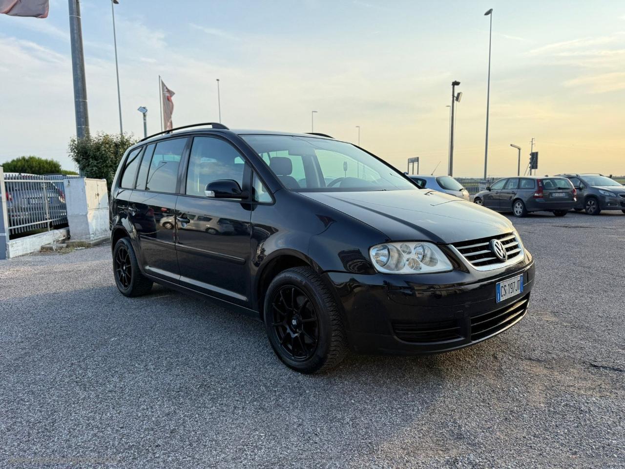 VOLKSWAGEN Touran 2.0 VAN TDI COMFORTLINE