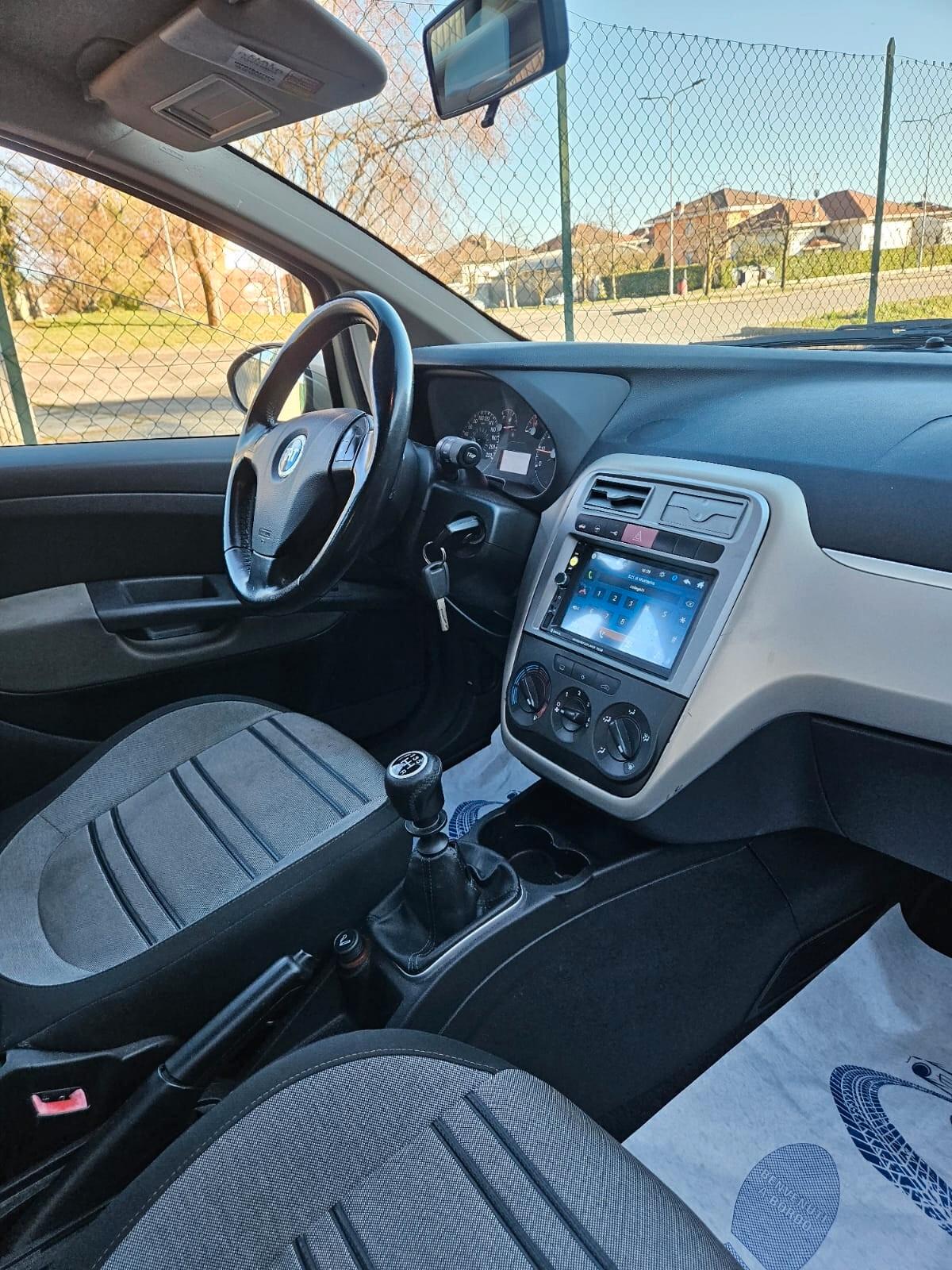 fiat grande punto 1.2 NEOPATENTATI