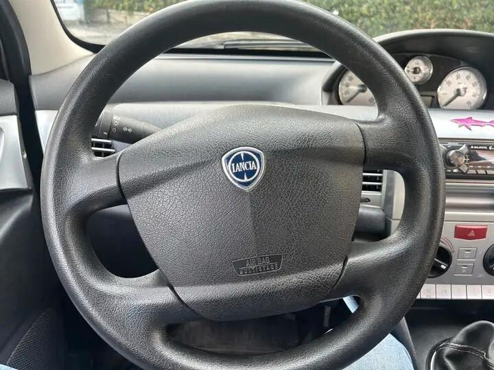 Lancia Ypsilon 1.2 Argento