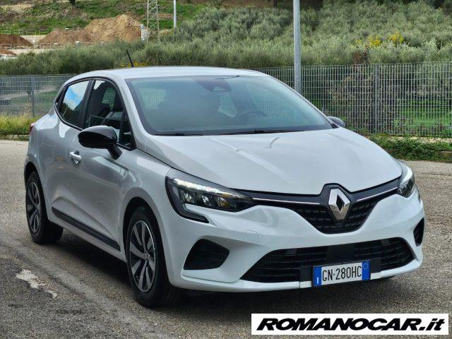 RENAULT Clio TCe 90 Equilibre 31.000 KM.