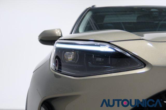 TOYOTA Yaris Cross 1.5 HYBRID E-CVT AWD-I 4x4 LOUNGE TETTO PANORAMA