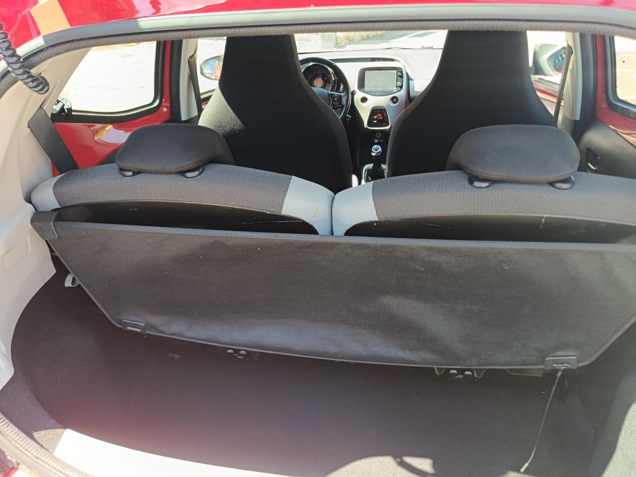 Toyota Aygo 1.0 VVT-i 69 CV 5 porte x-cite