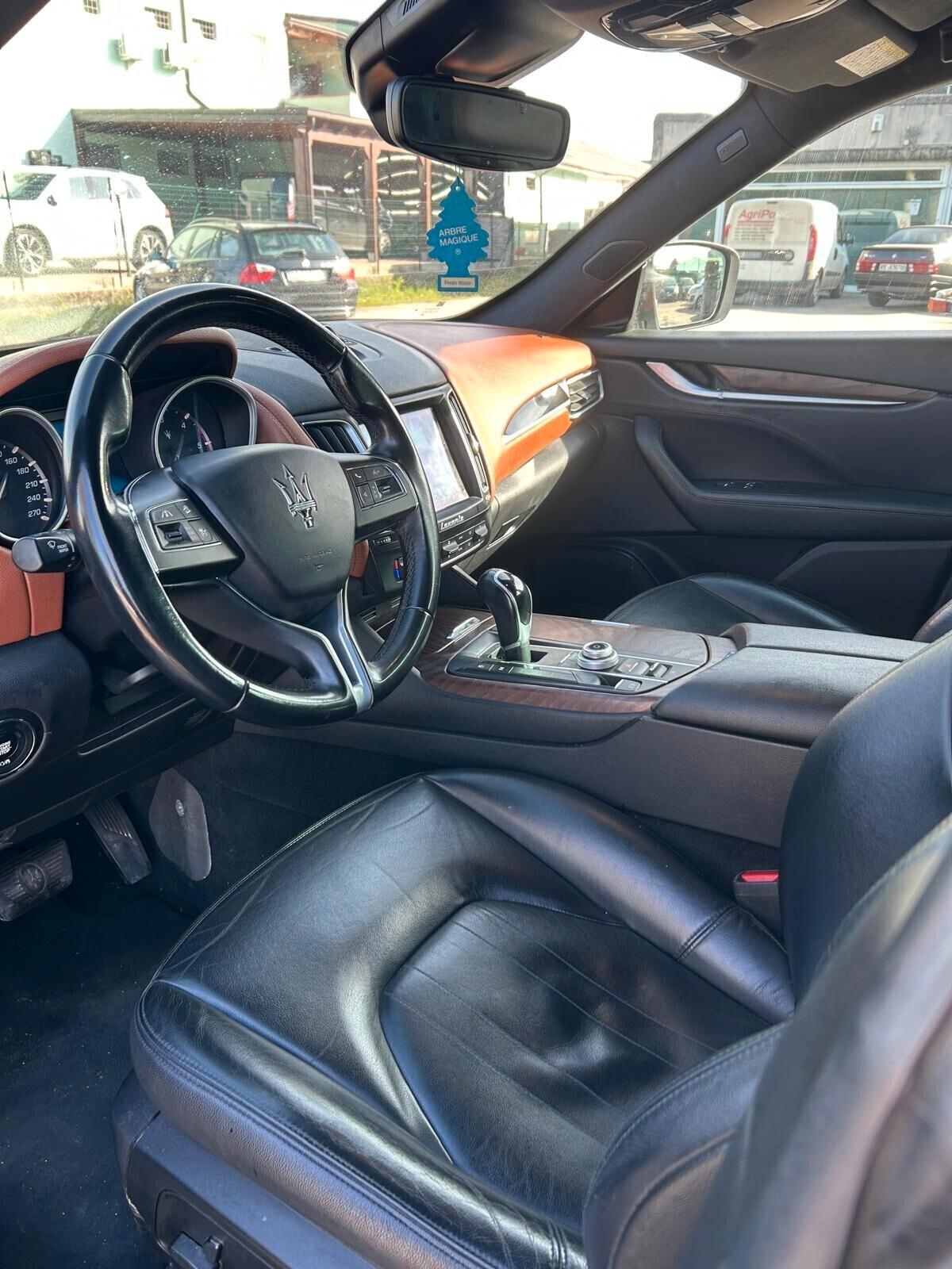 Maserati Levante V6 Diesel 275 CV AWD