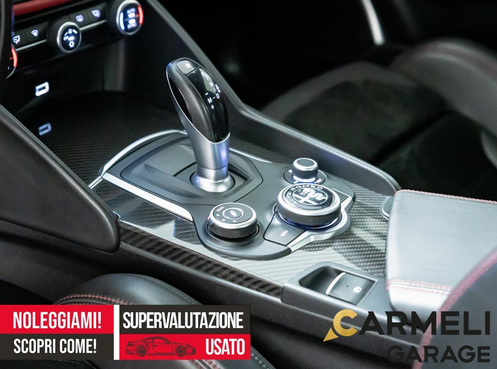Alfa Romeo Giulia Berlina 2.9 V6 Bi-Turbo AT8 Quadrifoglio 510CV