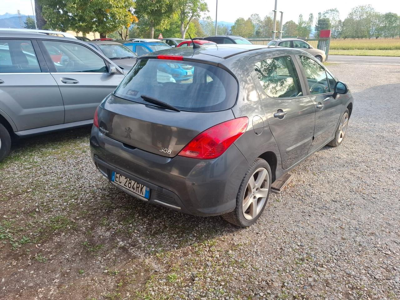Peugeot 308 1.6 HDi 110CV 5p. Féline (6 Marce)