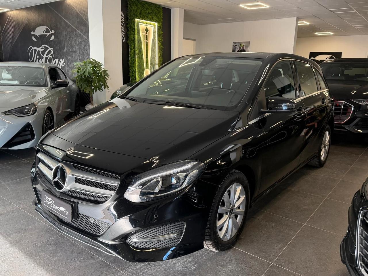 MERCEDES-BENZ CLASSE B160 SPORT 1.5 90CV NAVI OK NEOPATENTATI ANNO 2018