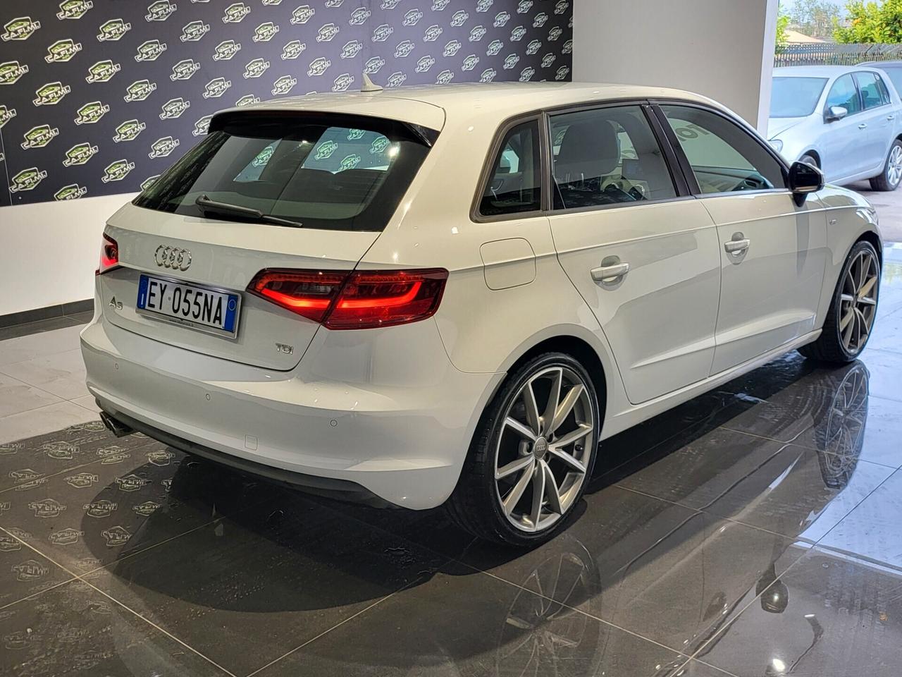 Audi A3 S-Line - 2015 2.0 TDI 150 CV S tronic