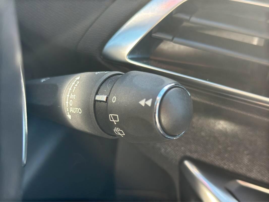 Peugeot 3008 II 1.6 hybrid4 phev Allure Pack 300cv AUTOMATICA