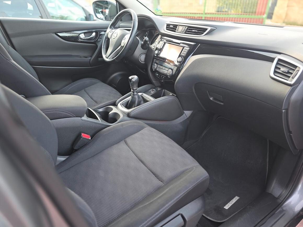 Nissan Qashqai 1.5 dCi N-Connecta