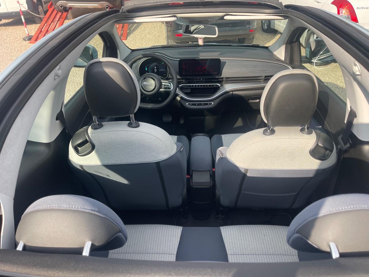 Fiat 500 Cabrio Icon+
