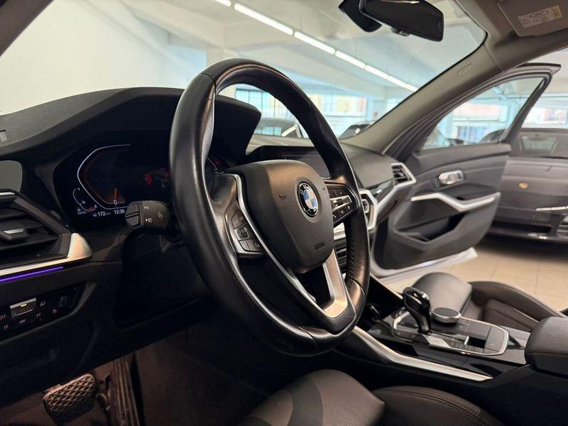 BMW Serie 3 318d 48V Touring sport Auto