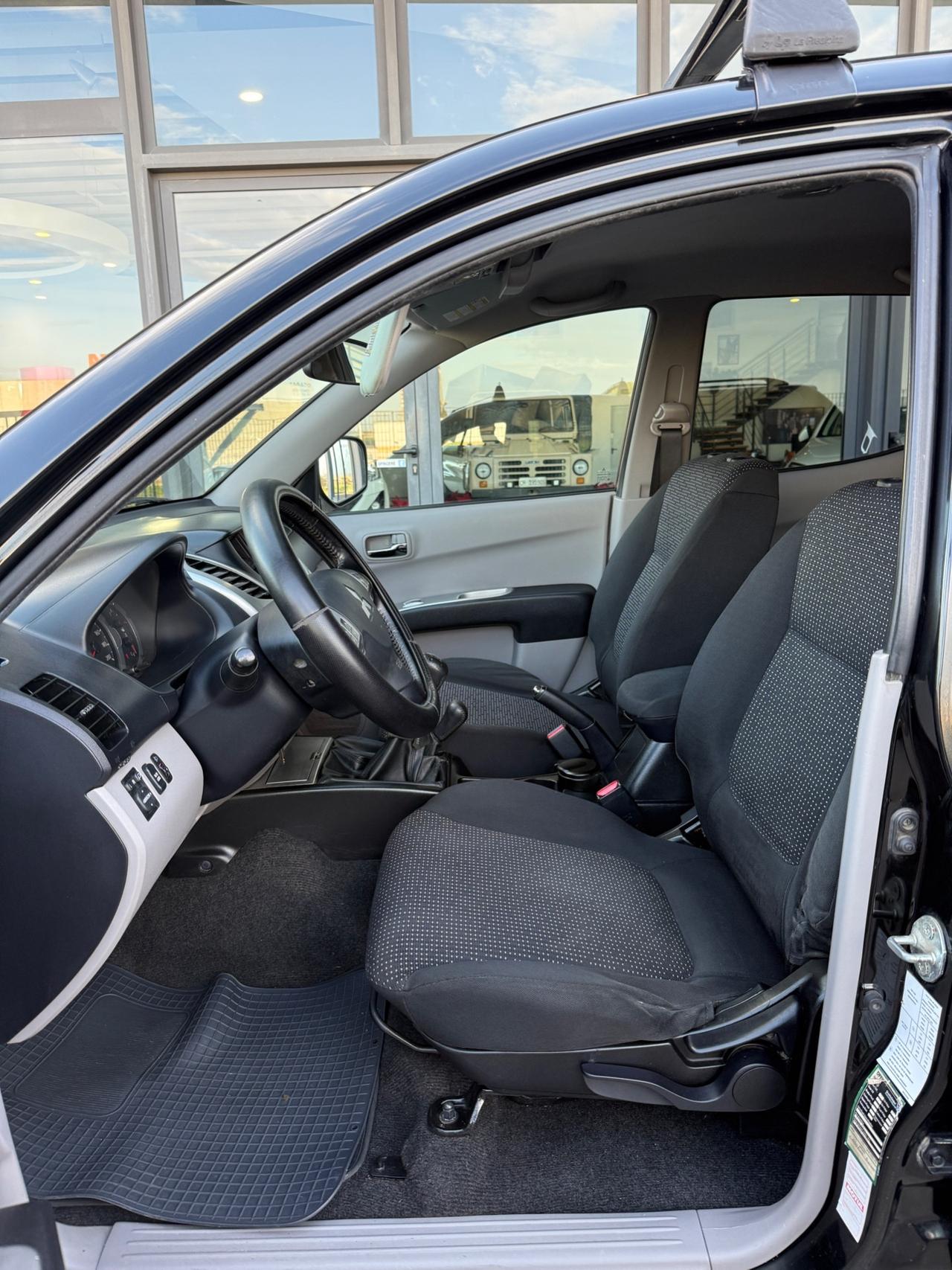 Mitsubishi L200 2.5 DI-D 136CV Intense GANCIO TRAINO