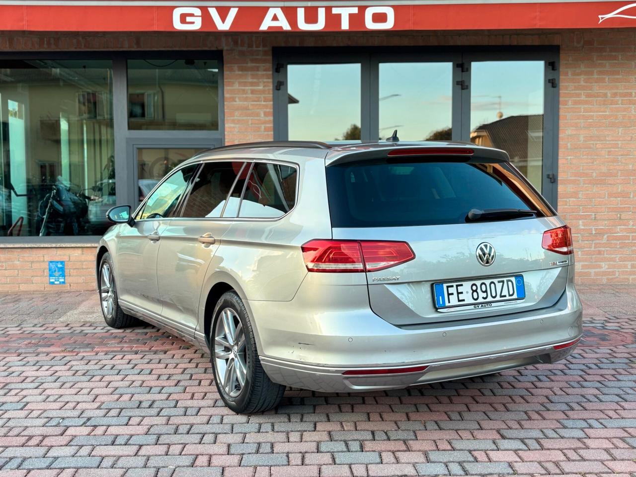 Volkswagen Passat Variant 1.6 dsg