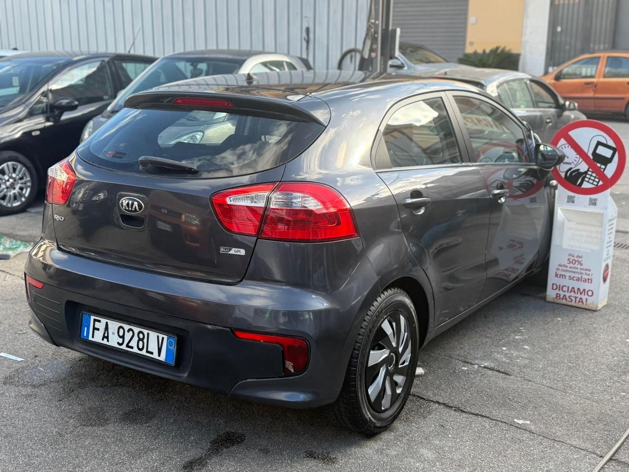Kia rio 1,2 GPL 2016 180,000km certificati
