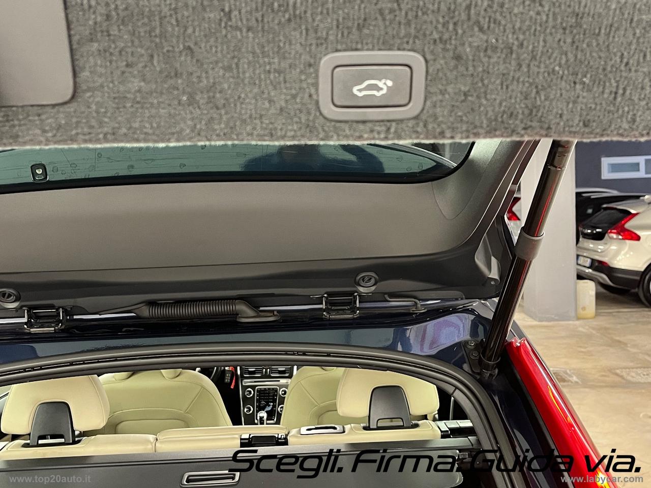 VOLVO XC60 D4 Summum|TETTO APRIBILE|PELLE|SEDILI RISC.