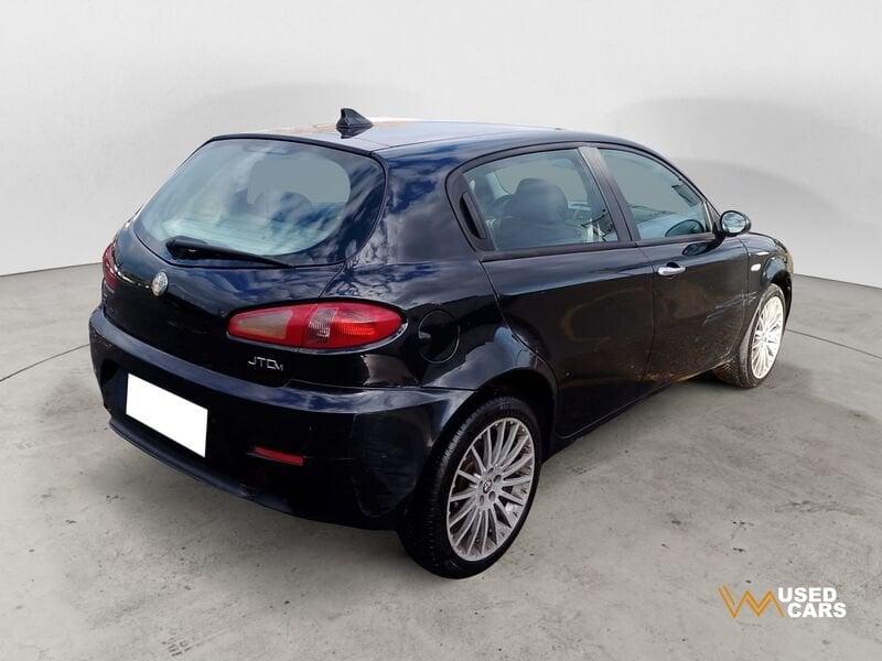 Alfa Romeo 147 147 5p 1.9 jtd Distinctive 120cv