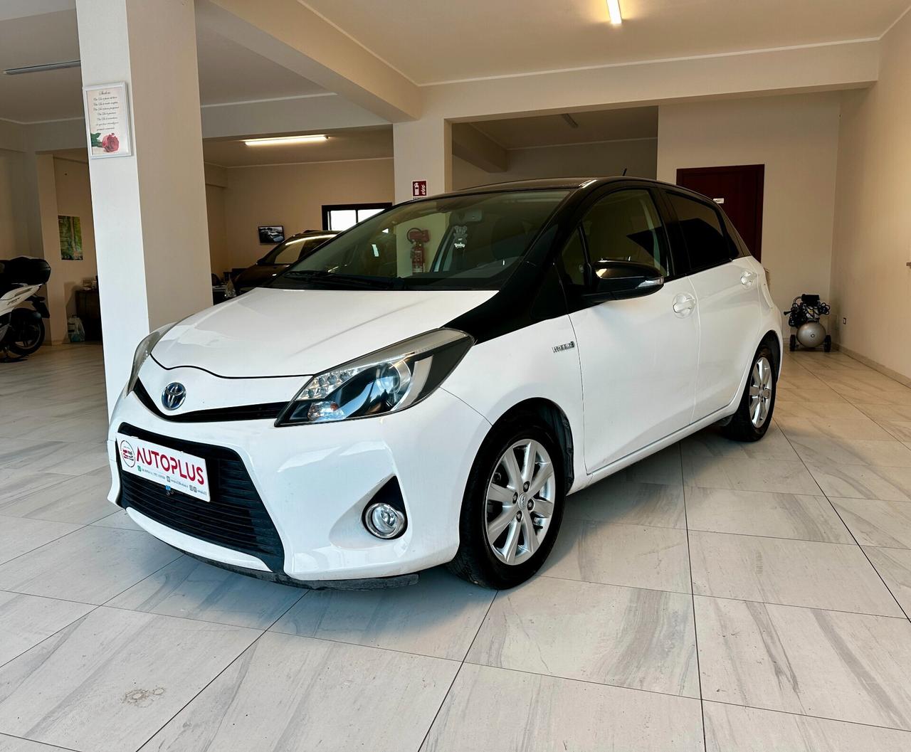 Toyota Yaris 1.5 Hybrid 5 porte Lounge - unico proprietario
