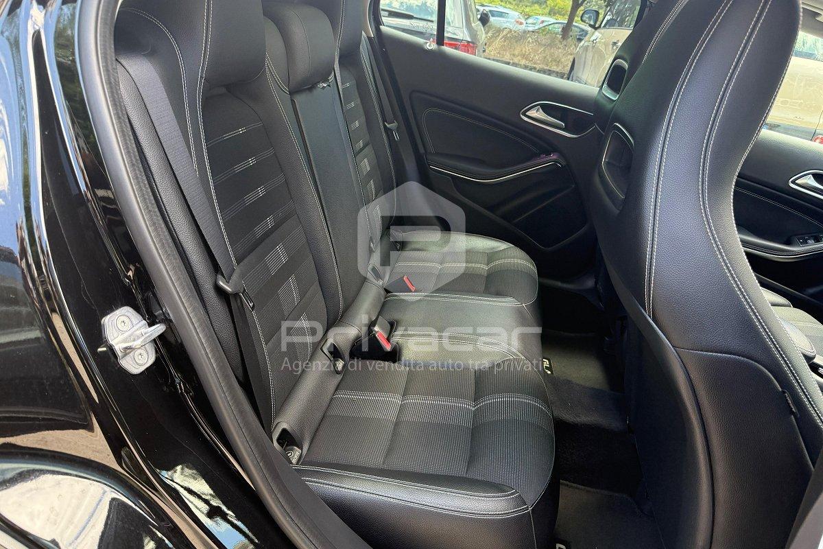 MERCEDES GLA 200 d Automatic Sport