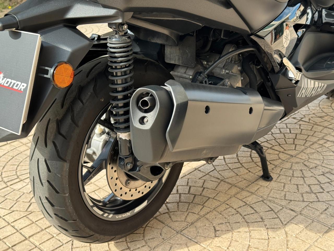 YAMAHA X-MAX 300 ABS IRON MAX 28CV