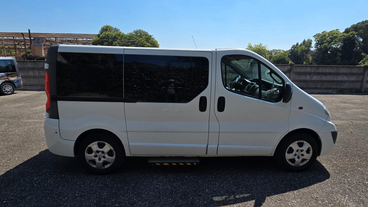Opel Vivaro 27 2.0 CDTI 120CV PC-TN Tour Cosmo Easytronic Fap