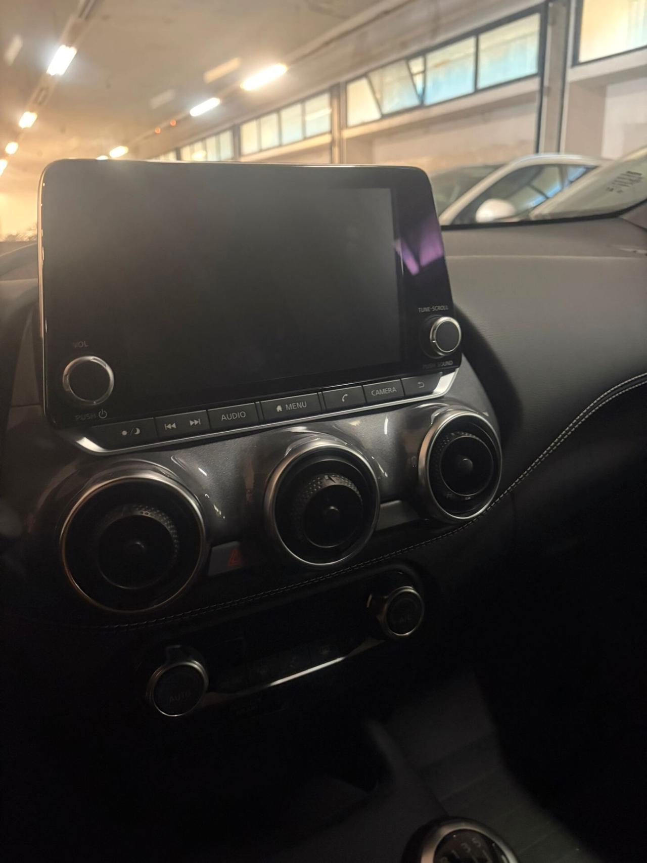 Nissan Juke 1.0 DIG-T 114 CV N-Connecta