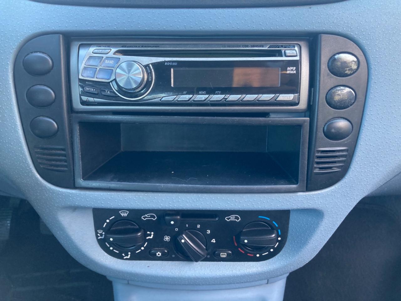 CITROEN C3 BENZINA (5 PORTE)