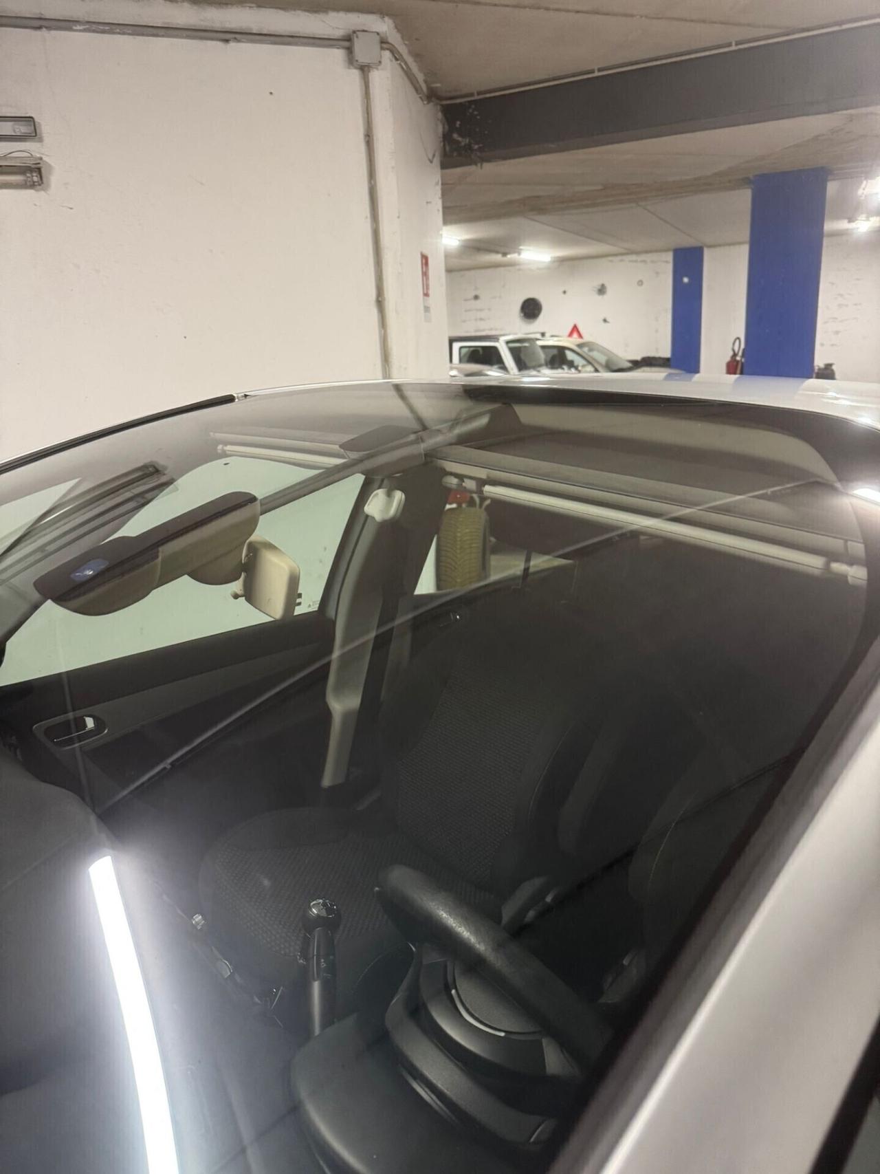 Citroen C4 Picasso 1.6 VTi 120 GPL