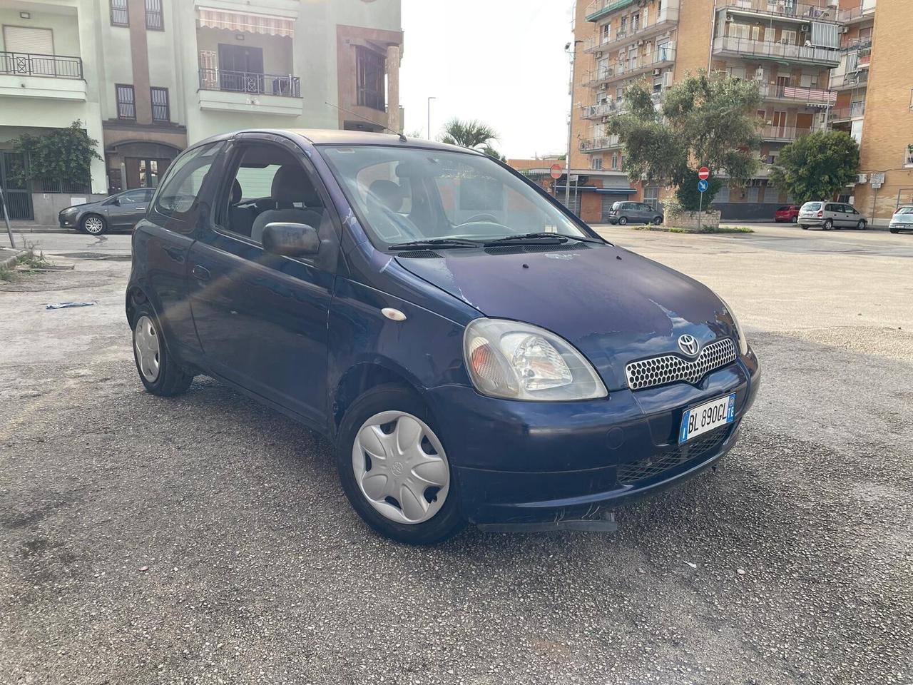 Toyota Yaris 1.0i 16V cat 3 porte