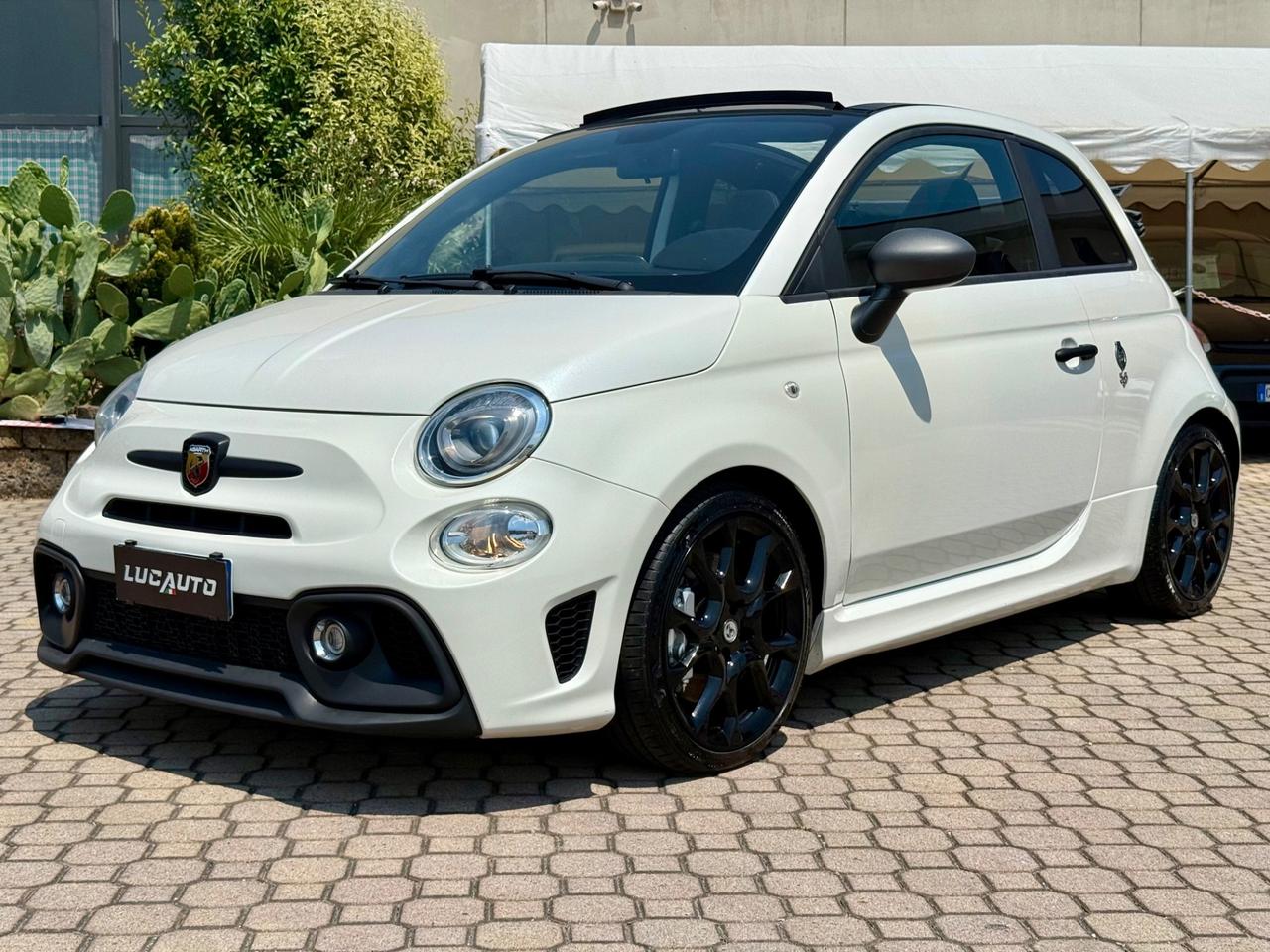 Abarth 595 C 1.4 Turbo T-Jet 180 CV Competizione