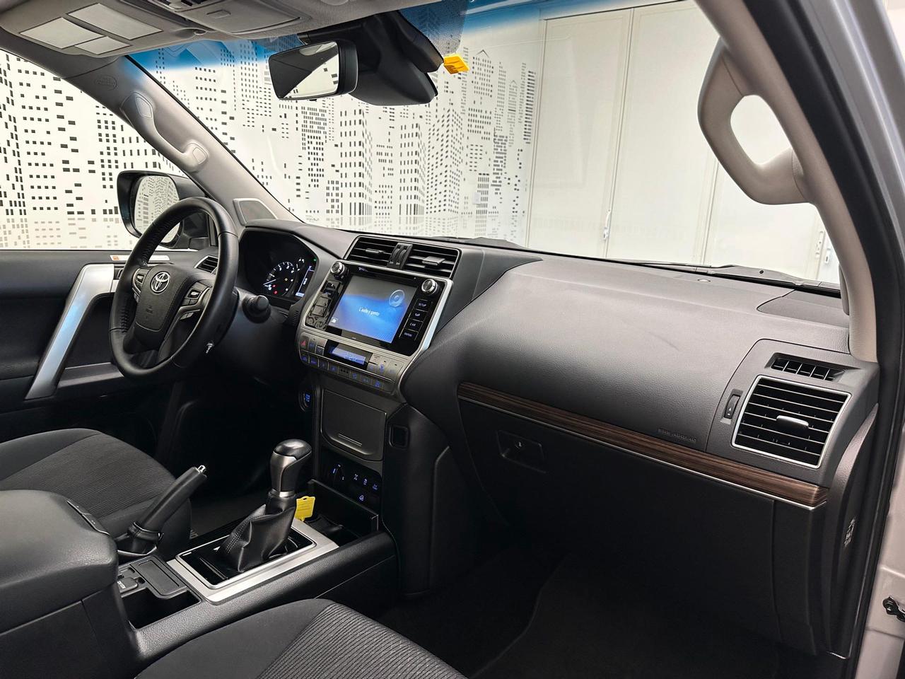 Toyota Land Cruiser 3p 2.8 d-4d Lounge+ auto my19