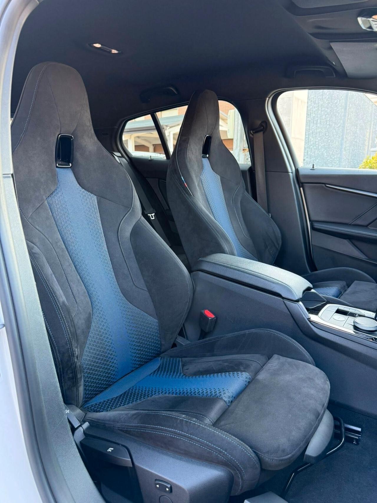 Bmw 118 118d 5p. Msport