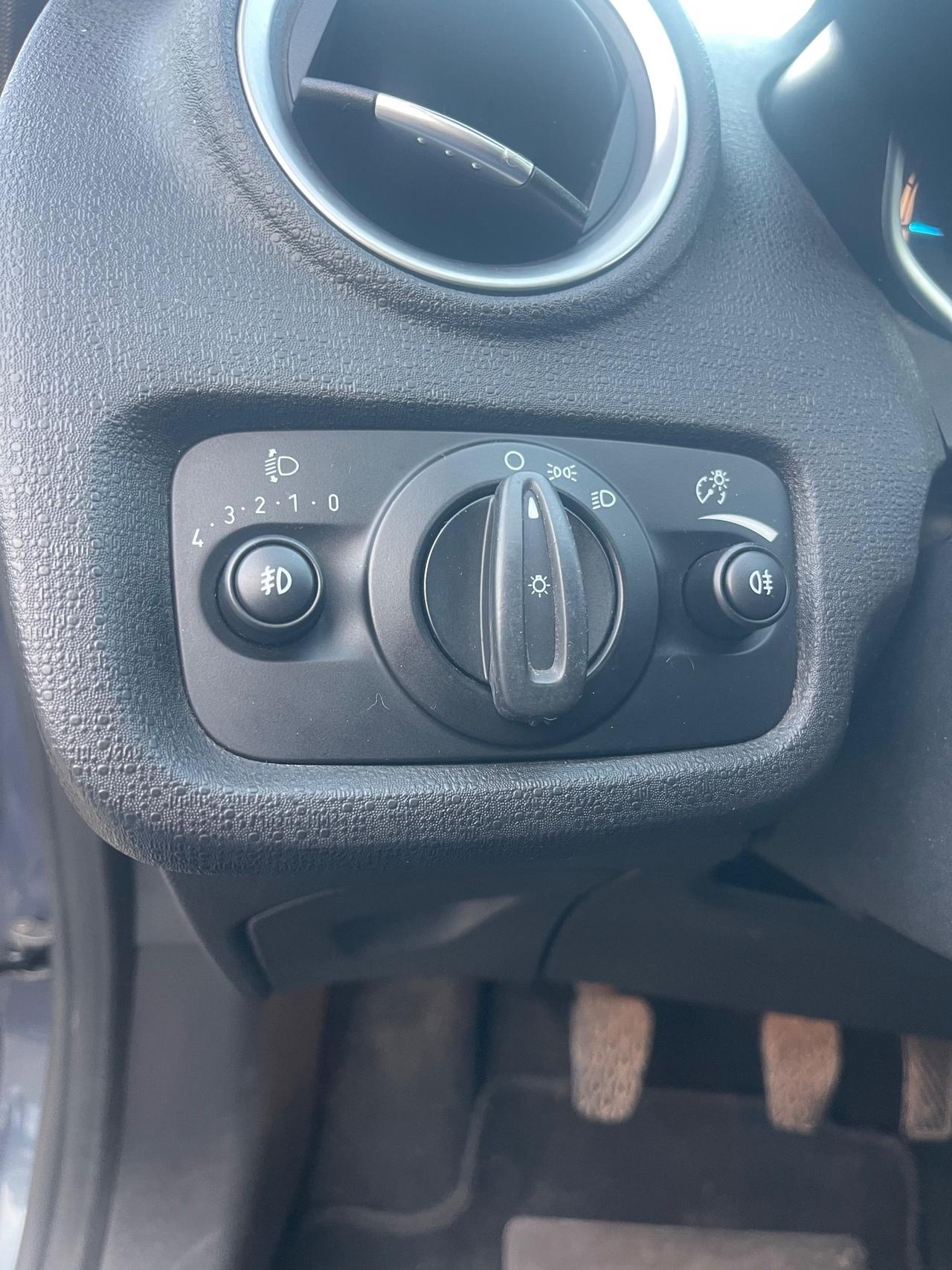 Ford Fiesta Titanium 1.2 60cv