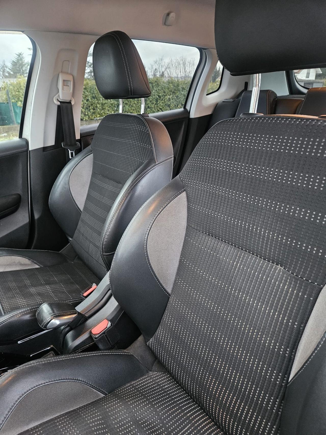 Peugeot 2008 BlueHdi