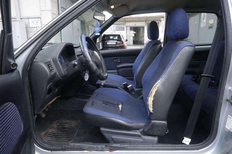 Peugeot 106 Peugeot 106 1.5 diesel cat 3 porte Open 42KW ANNO 2002