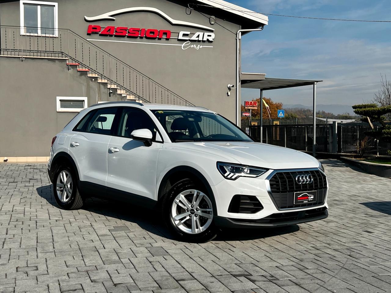 Audi Q3 35 2.0 TDI 150CV S tronic Business - UNIPRO