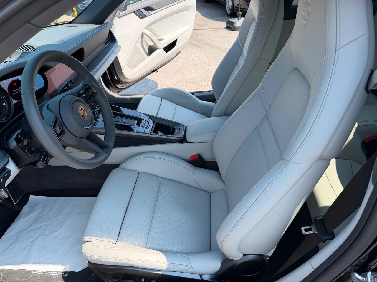 Porsche 911 Carrera 4S/tetto/scarico/led/pelle/full