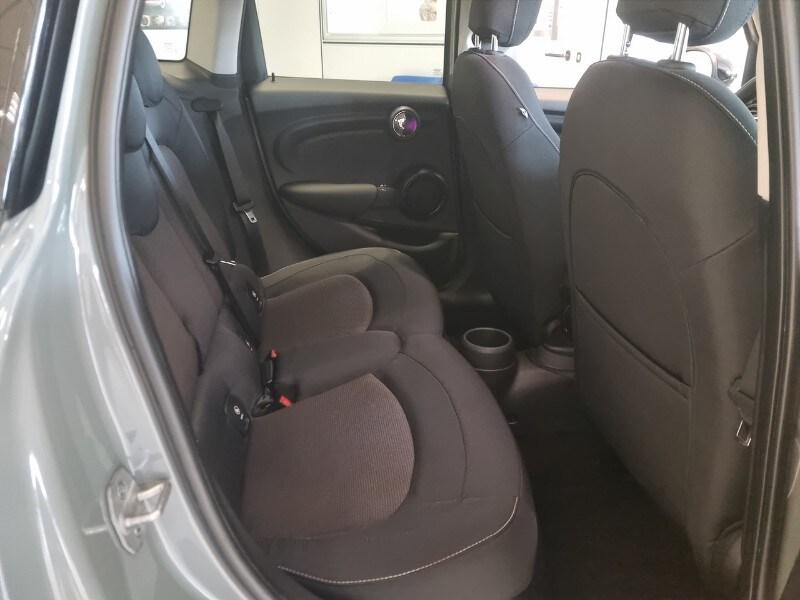 MINI Mini 5 porte (F55) Mini 1.5 Cooper D Busi...