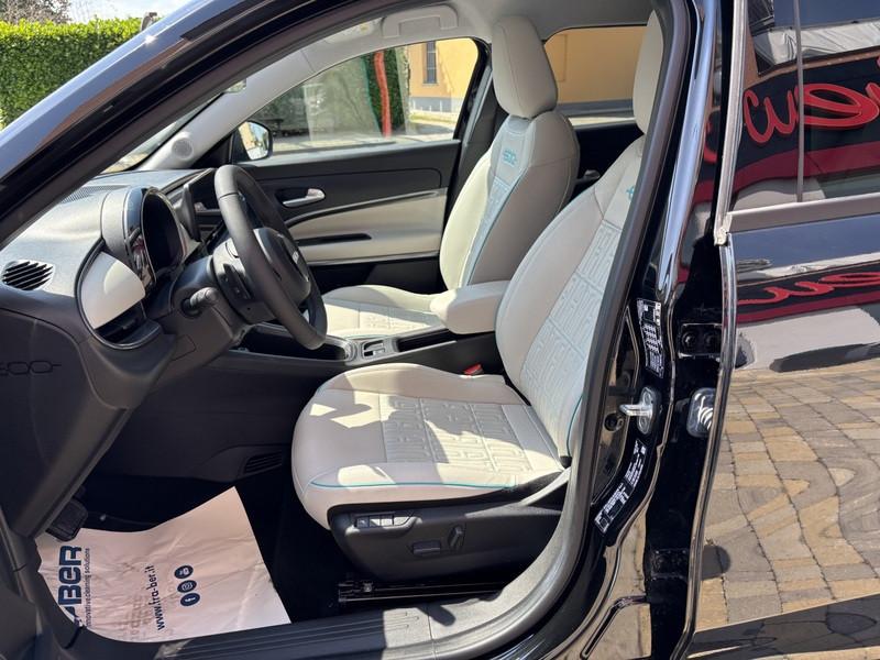 Fiat 600 1.2 hybrid La Prima 110cv auto LED-NAVI-18"