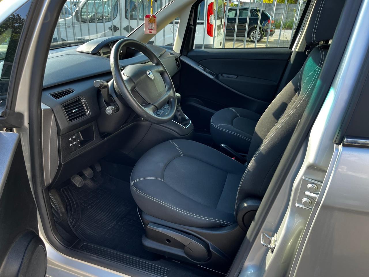 Lancia MUSA 1.3 Mjt 95 CV CATENA FATTA OK NEOPATENTATI