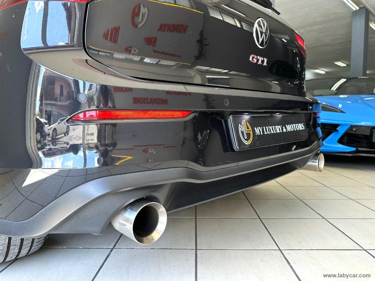 VOLKSWAGEN Golf GTI 8 PERFORMANCE 2.0 TSI DSG
