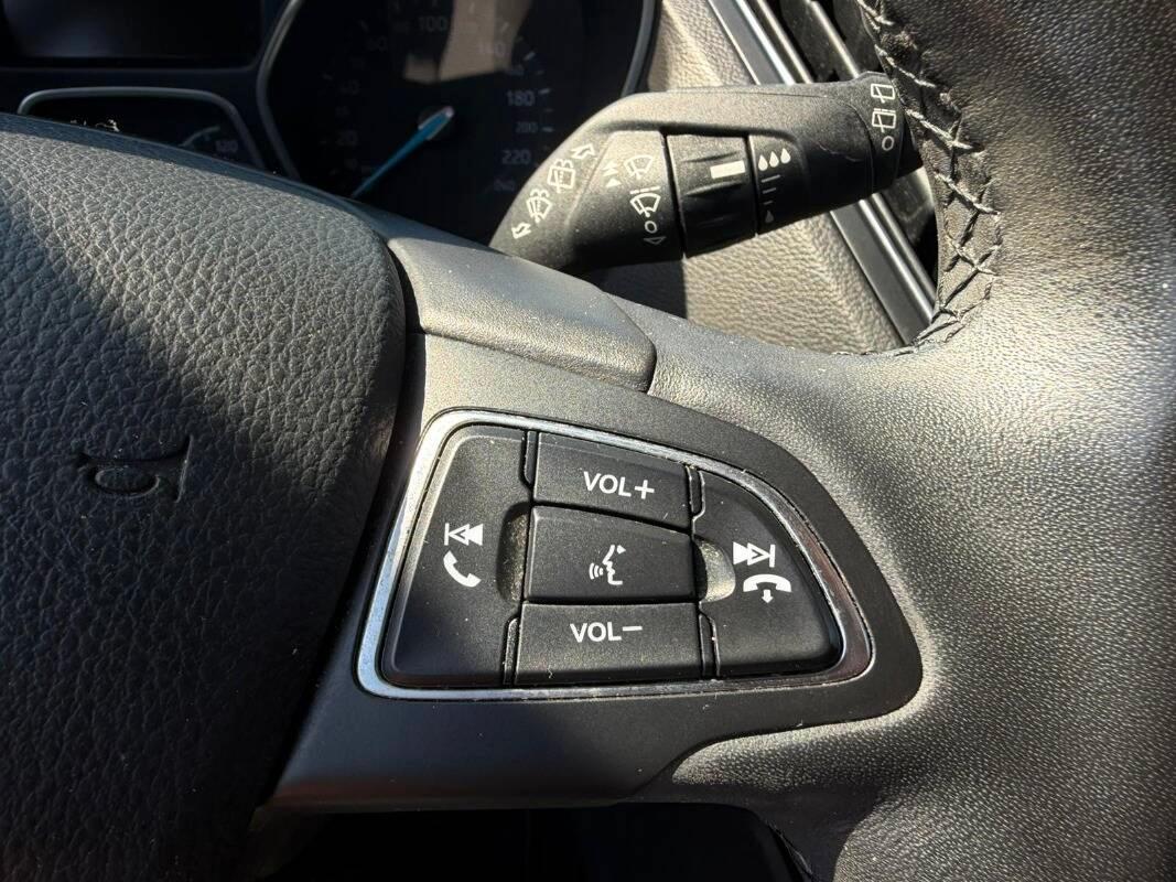 Ford C-Max 1.5 tdci Business s&s 120cv