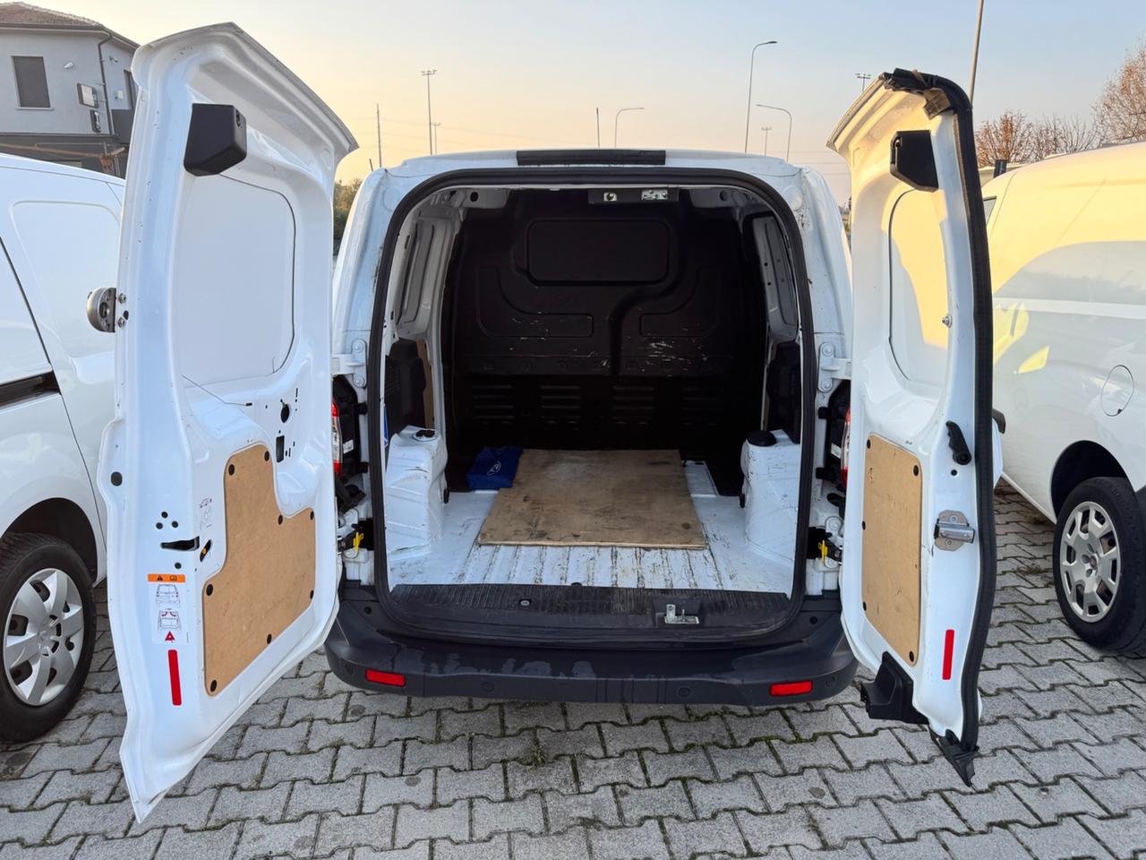 Ford Transit Courier 1.5 TDCi 75CV Van Trend