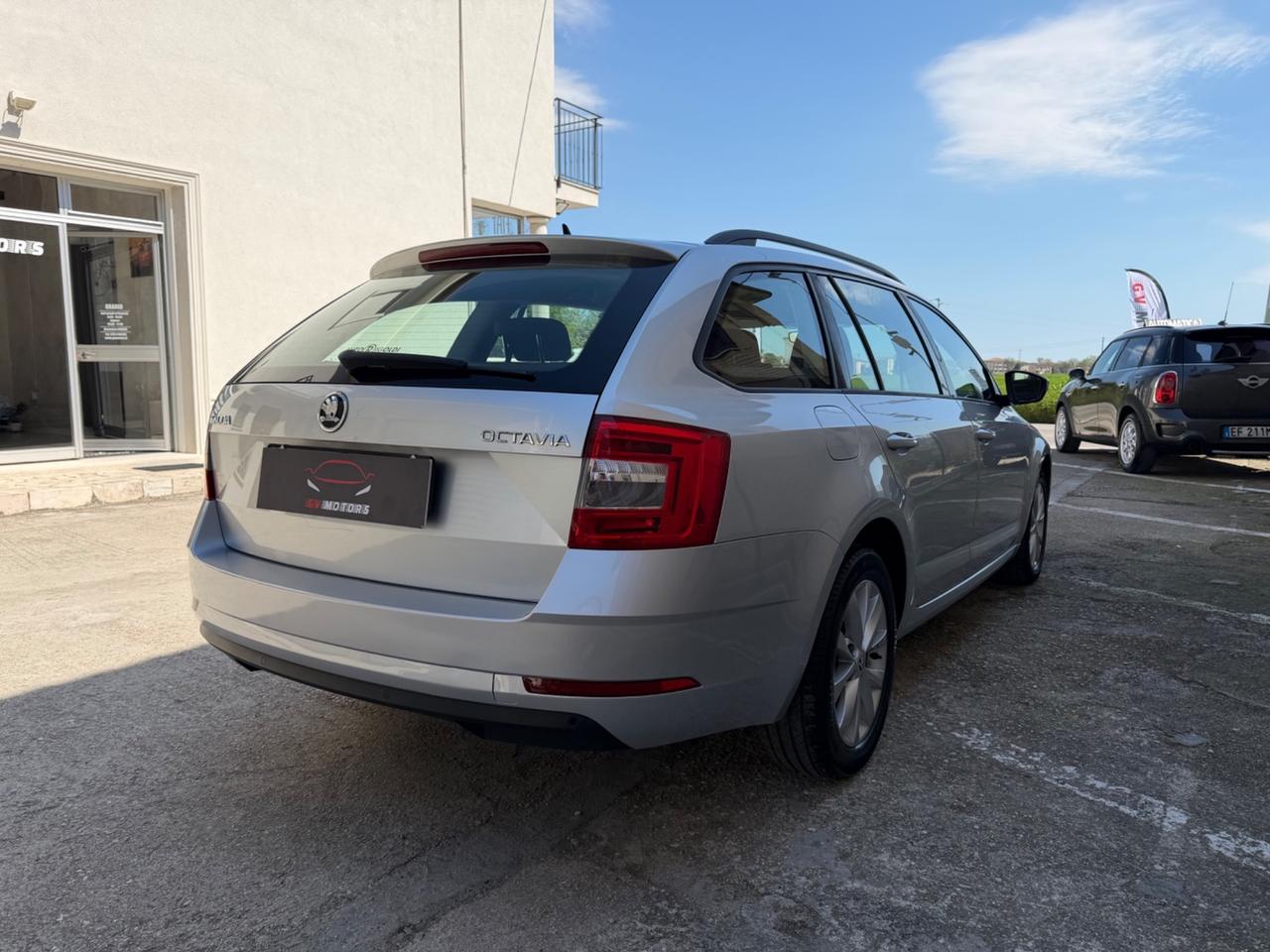 Skoda Octavia 1.6 TDI SCR 115 CV DSG Wagon Executive