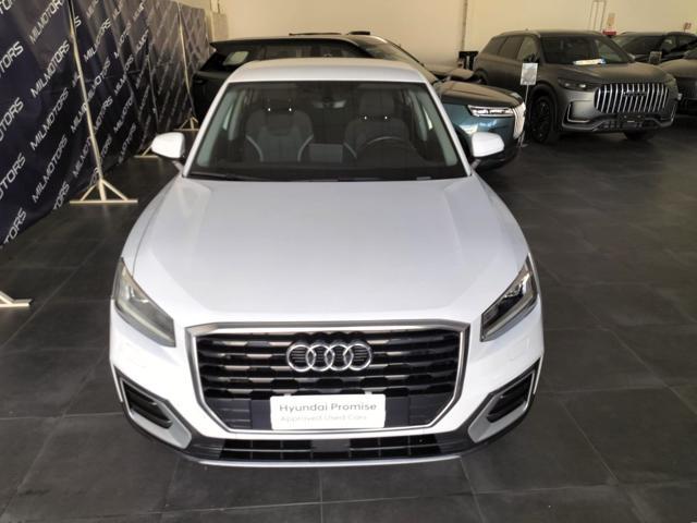 AUDI Q2 30 TDI S tronic Identity Black