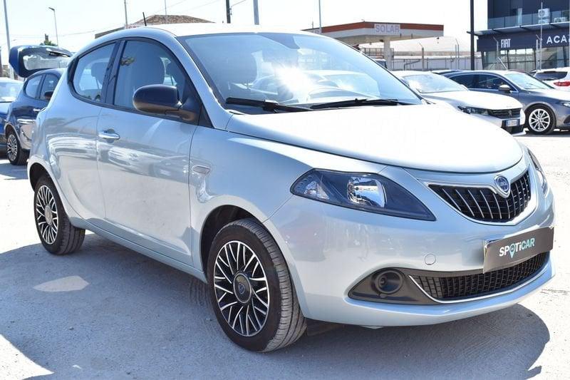 Lancia Ypsilon Ypsilon 1.0 FireFly 5 porte S&S Hybrid Platino
