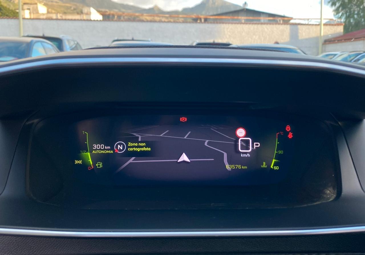 Peugeot 2008 GT Pack 1.5 bluehdi 130CV