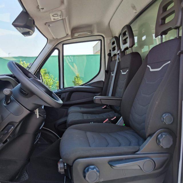IVECO DAILY 35C16 BOX CON SPONDA POSTERIORE CARICATRICE